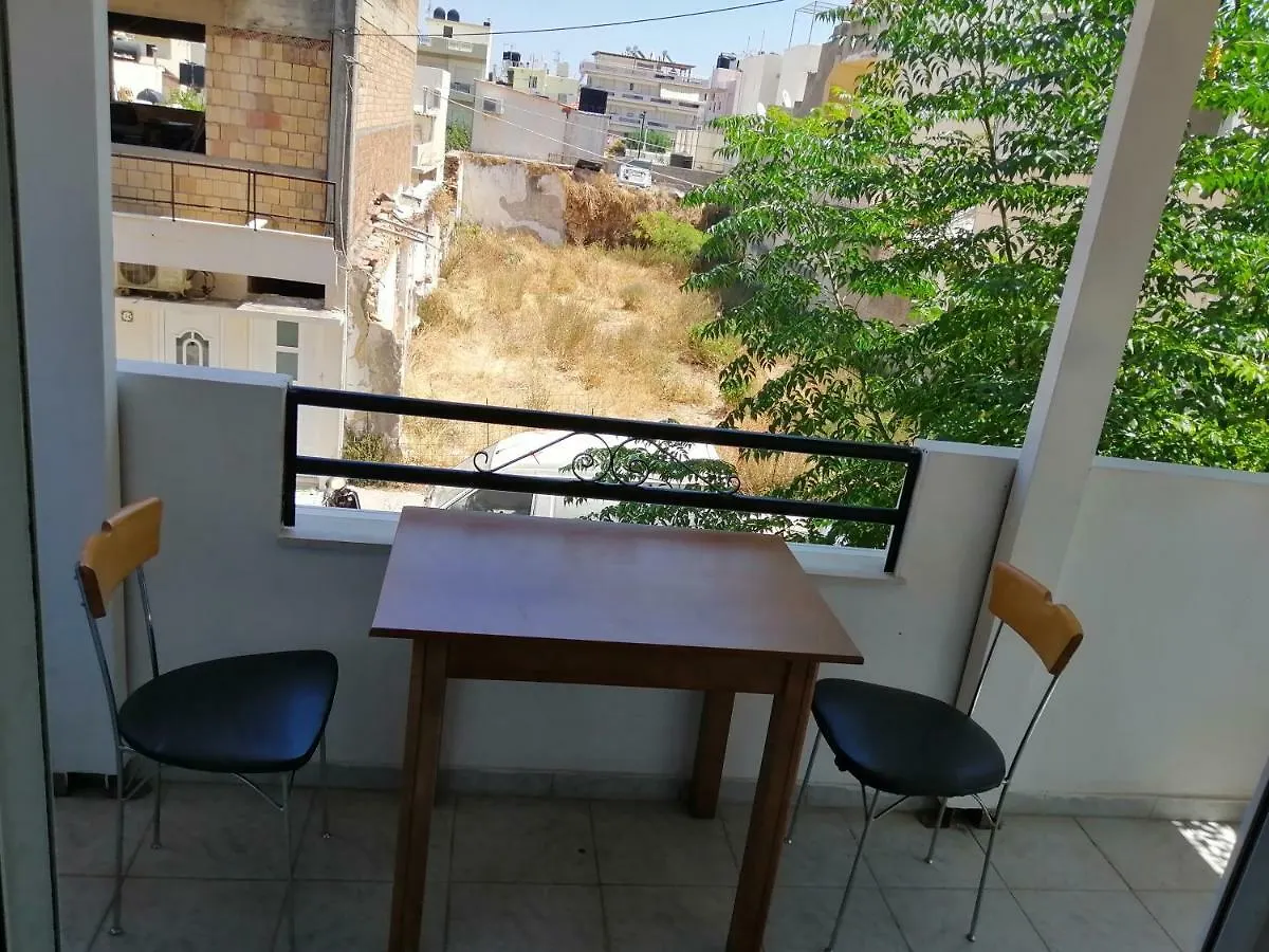 شقة Nea Alikarnassos  في Aρτεμισιας اليونان